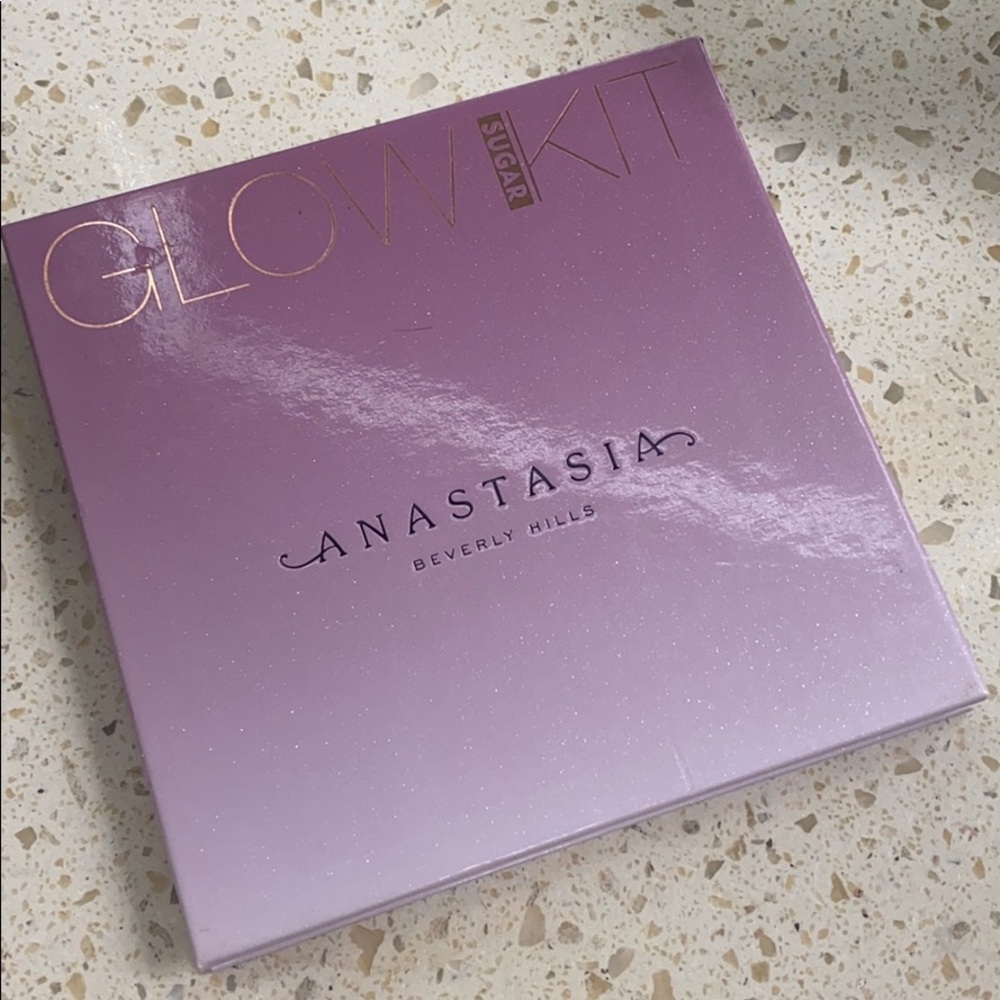 Anastasia Beverly Hills sugar glow kit